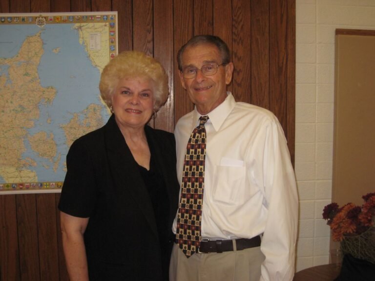 Frame 8319, family meeting at Provo, Utah, 22 September 2007