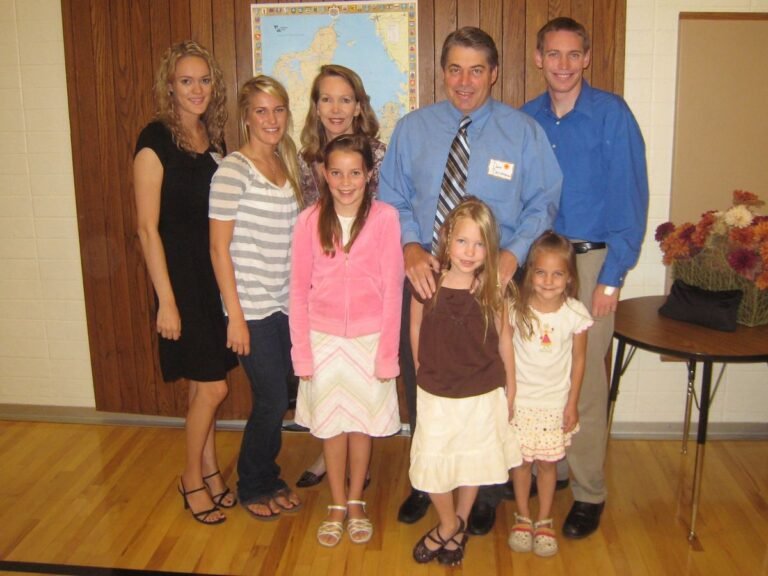 Frame 8328, family meeting at Provo, Utah, 22 September 2007