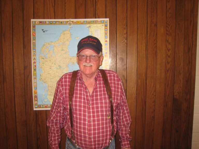 Frame 8336, family meeting at Provo, Utah, 22 September 2007